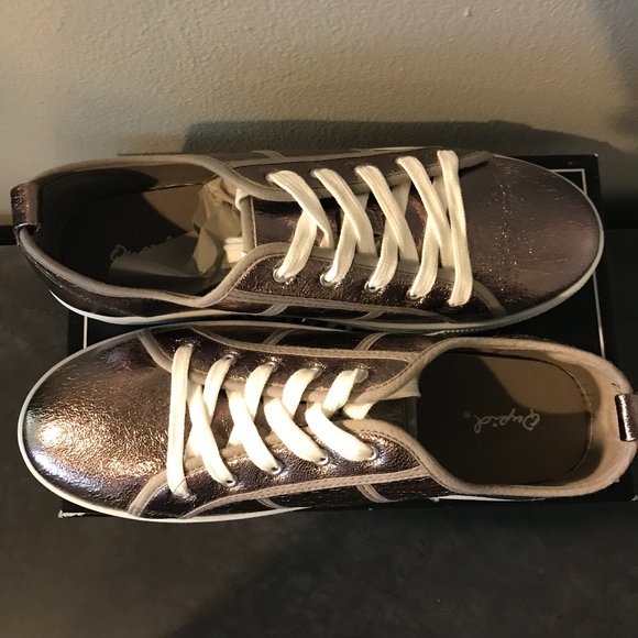 qupid platform sneakers